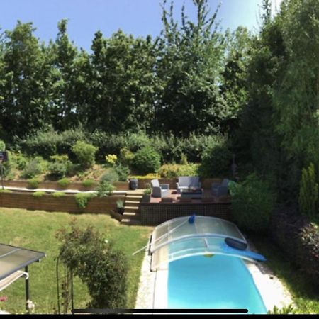 Une Belle Chambre Au Calme Avec Piscine Ormesson-sur-Marne Ngoại thất bức ảnh